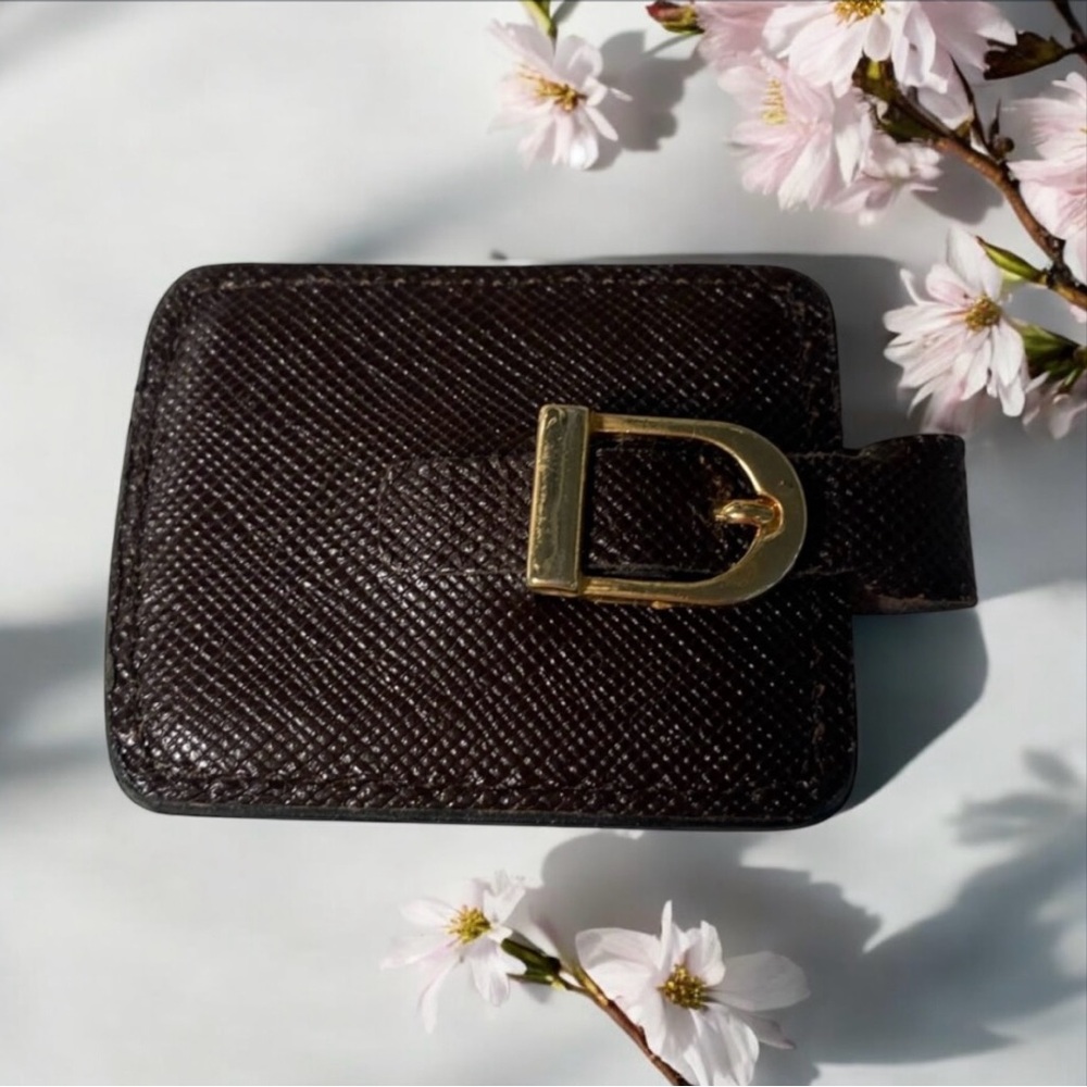 Burberrys Vintage Haymarket Check Clutch w/matching hang tag. Pre 1999. - Picture 9 of 11
